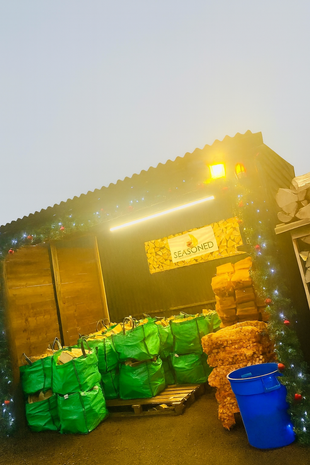 Boot Bag Kiln Dried Hardwood Logs